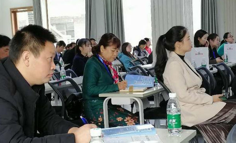 數(shù)智營(yíng)銷深入華容縣，賦能企業(yè)彎道超車